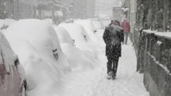 Iarna 2025–2026 ar putea fi cea mai rece din ultimii ani: Meteorologii avertizează că urmează un sezon cu furtuni de zăpadă și temperaturi extrem de scăzute Iarna 2025–2026 ar putea fi cea mai rece din ultimii ani: Meteorologii avertizează că urmează un sezon cu furtuni de zăpadă și temperaturi extrem de scăzute
